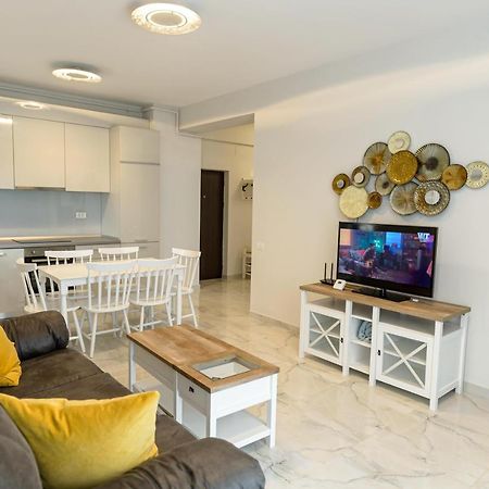 Atlantis Apartments & Studios Mamaia Exteriör bild