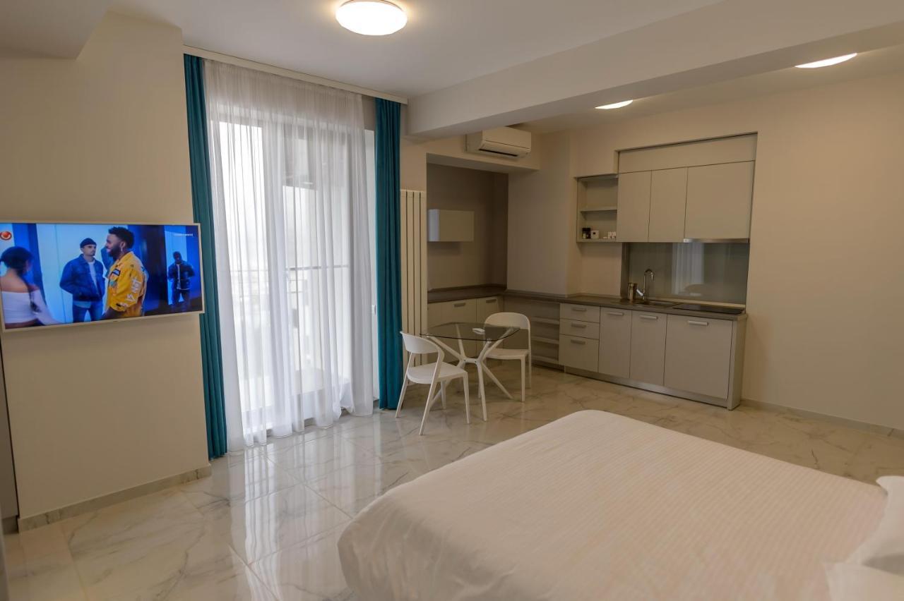 Atlantis Apartments & Studios Mamaia Exteriör bild